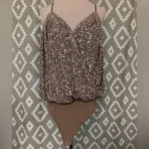 NWT Express Sequin Wrap front bodysuit size XL in Champagne Sequin/Nude